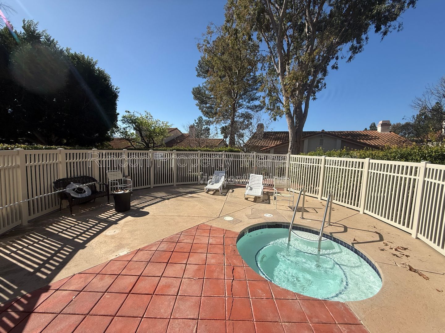 ***Priced to go - 3 Bed Home in Thousand Oaks, Won't last!*** property image