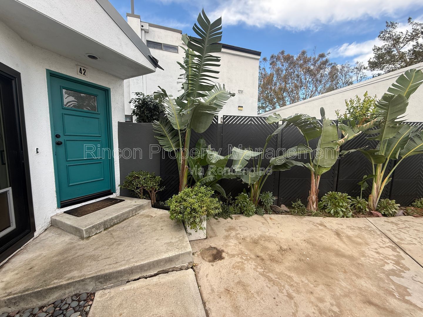 ***2-Bedroom Condo Available Now in Simi Valley*** property image