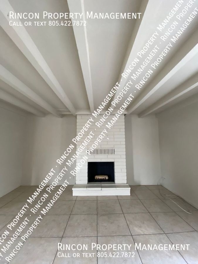 2 Bedroom/ 1 Bath *Convenient Location Santa Paula* Available NOW!!! property image