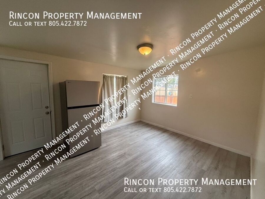 Charming 2-Bedroom Home in Seaside Community – Port Hueneme property image