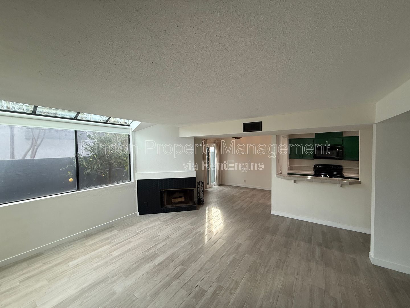 ***2-Bedroom Condo Available Now in Simi Valley*** property image