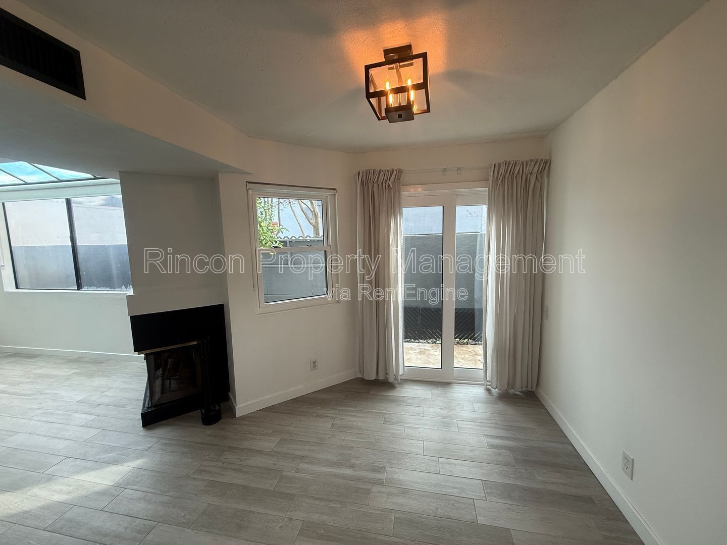 ***2-Bedroom Condo Available Now in Simi Valley*** property image