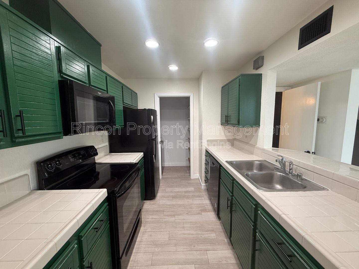 ***2-Bedroom Condo Available Now in Simi Valley*** property image