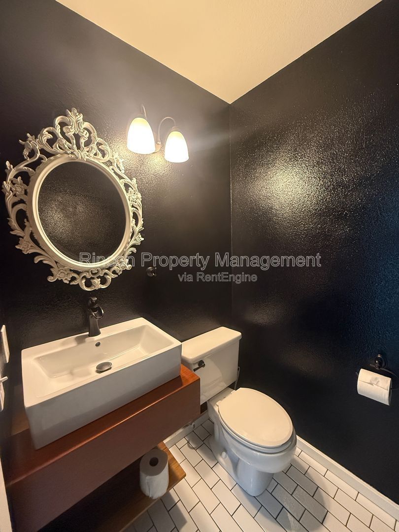 ***2-Bedroom Condo Available Now in Simi Valley*** property image