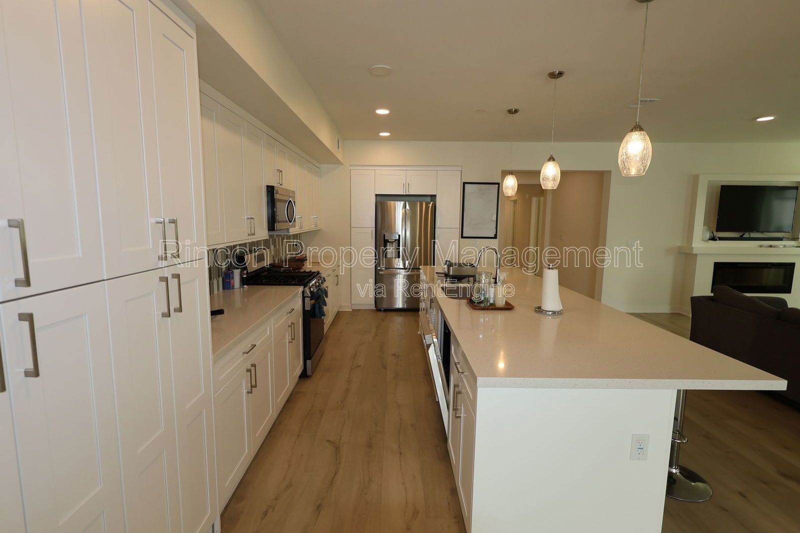 **Spacious Single-Level Wagon Wheel Condo** — Modern 3 Bedroom Retreat property image