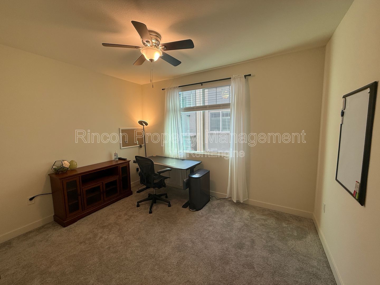 **Spacious Single-Level Wagon Wheel Condo** — Modern 3 Bedroom Retreat property image