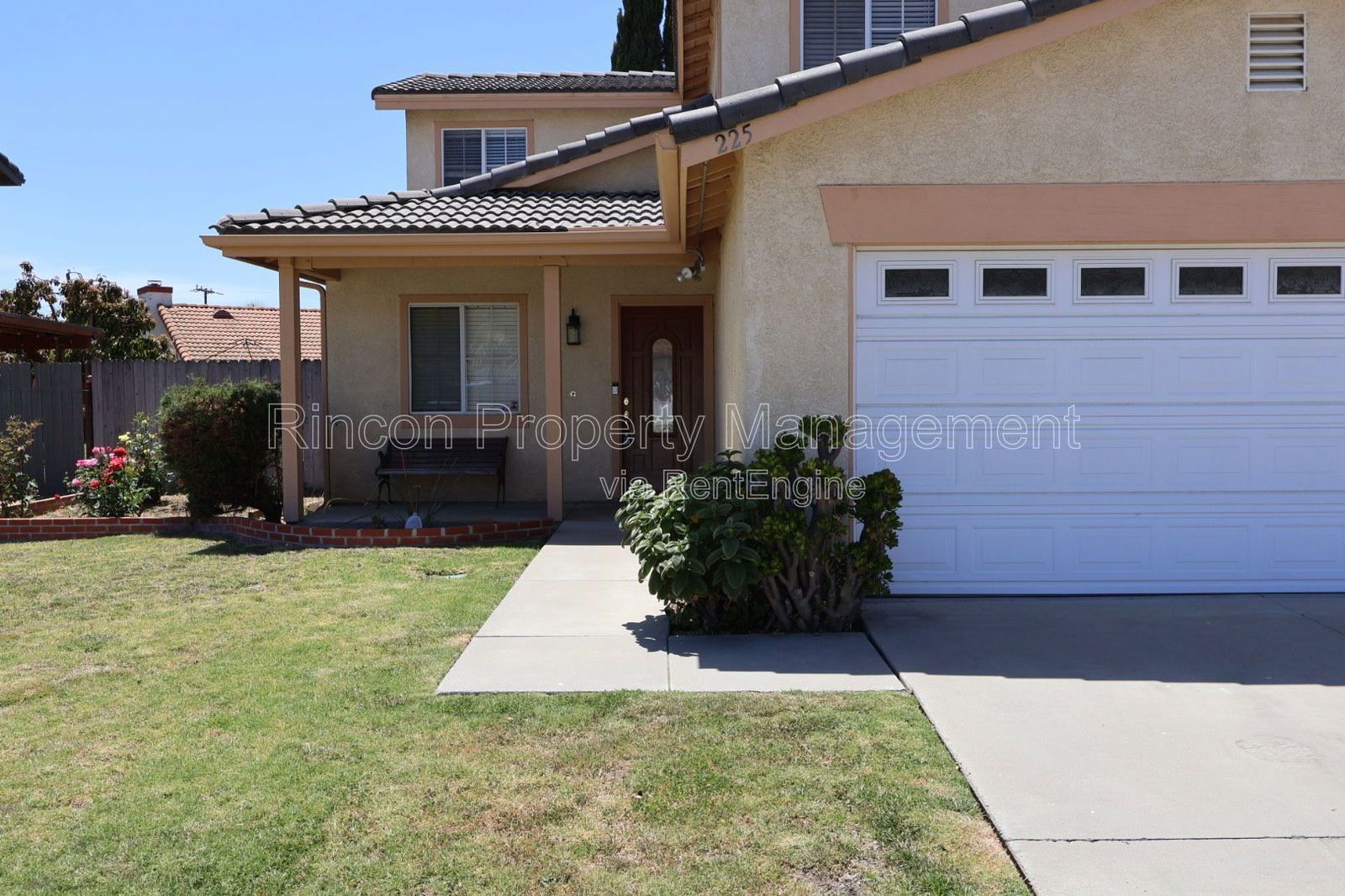 Freshly Updated East Ventura Home *Country Grove* 4 Bedrooms/2.5 Baths property image