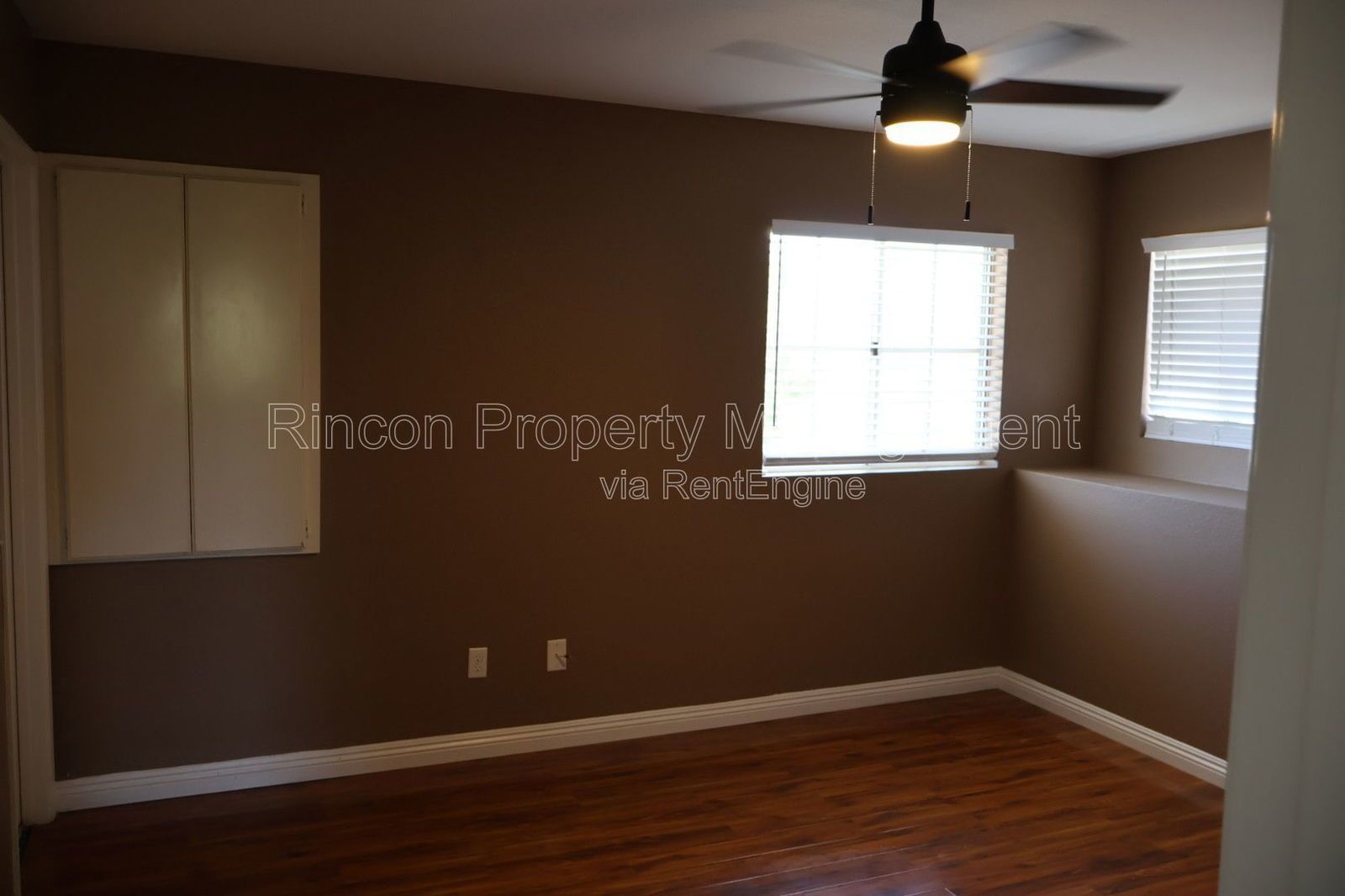 Freshly Updated East Ventura Home *Country Grove* 4 Bedrooms/2.5 Baths property image