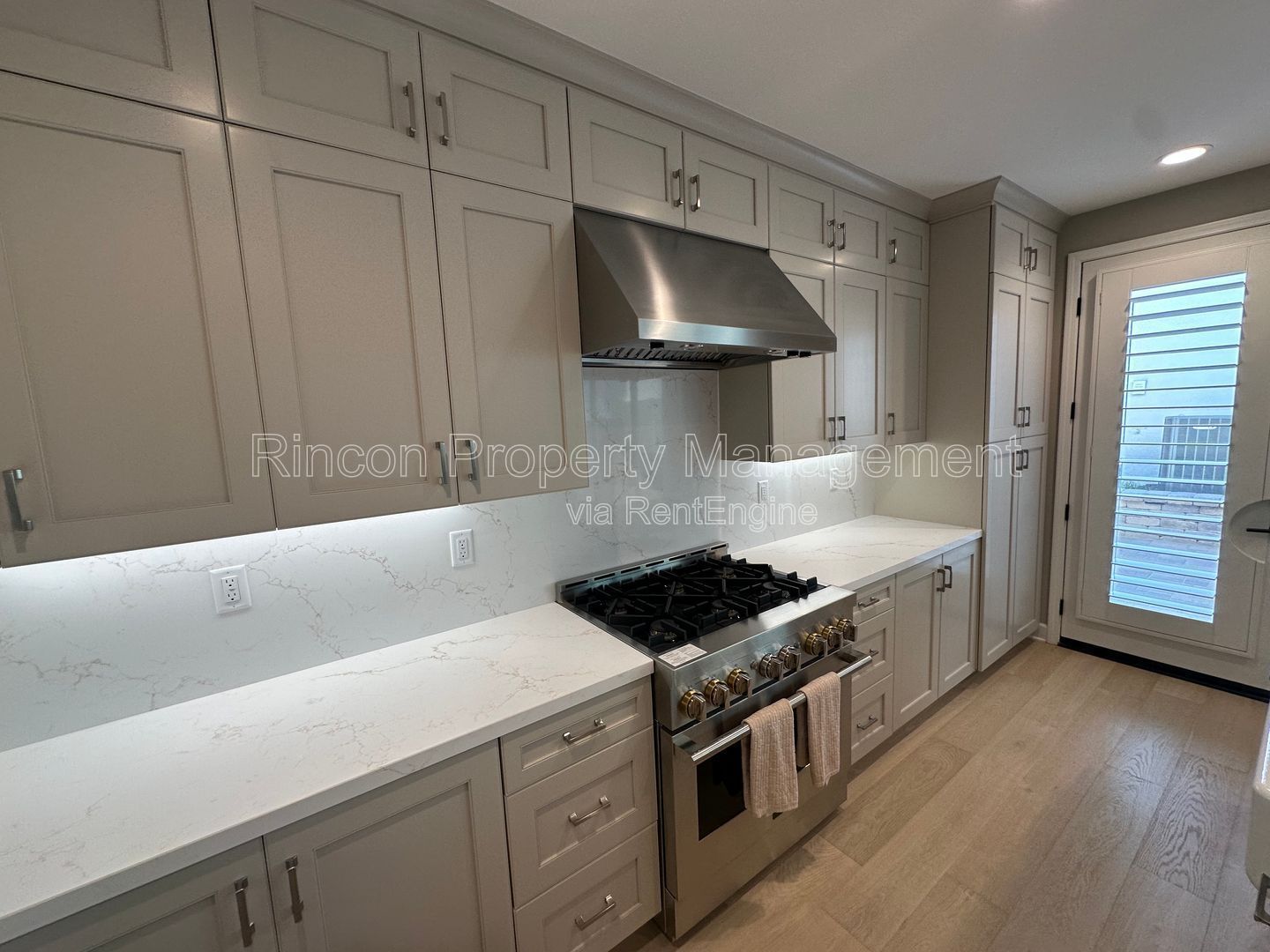 ONE BEDROOM RENTAL with Ensuite Bathroom and Shared Furnished Common Areas in *Del Sol - Ventura* property image