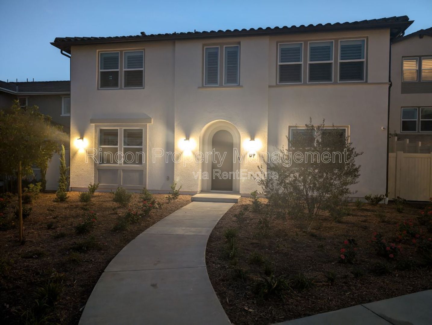 ONE BEDROOM RENTAL with Ensuite Bathroom and Shared Furnished Common Areas in *Del Sol - Ventura* property image