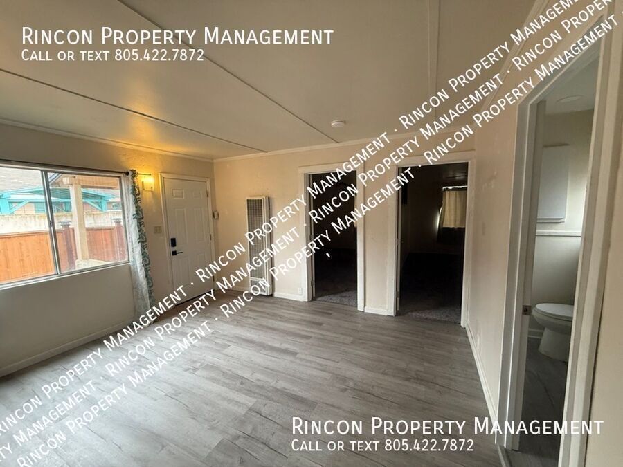 Charming 2-Bedroom Home in Seaside Community – Port Hueneme property image