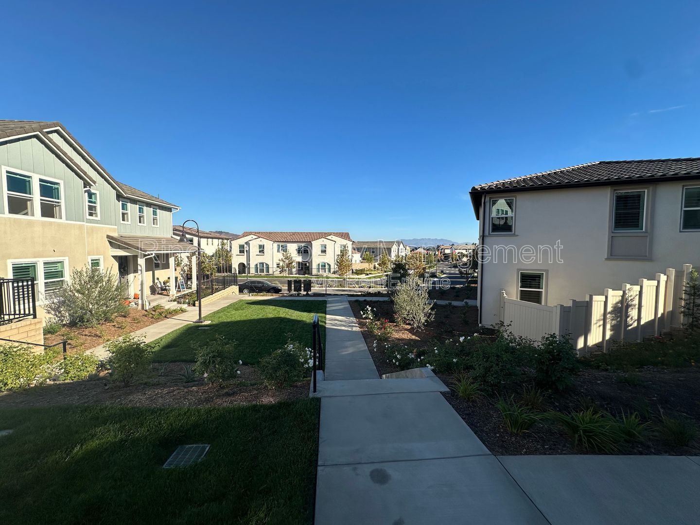 ONE BEDROOM RENTAL with Ensuite Bathroom and Shared Furnished Common Areas in *Del Sol - Ventura* property image