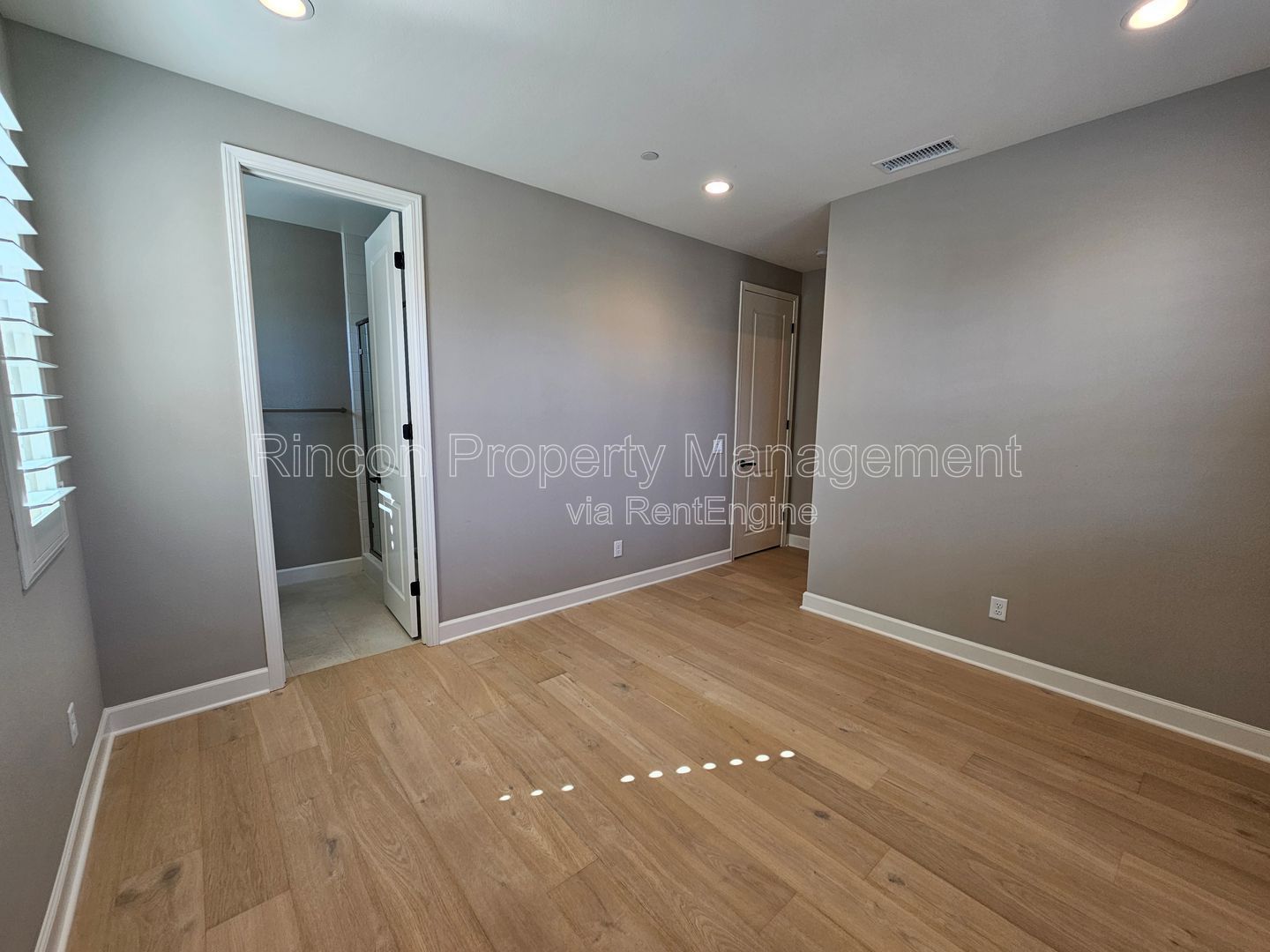 ONE BEDROOM RENTAL with Ensuite Bathroom and Shared Furnished Common Areas in *Del Sol - Ventura* property image