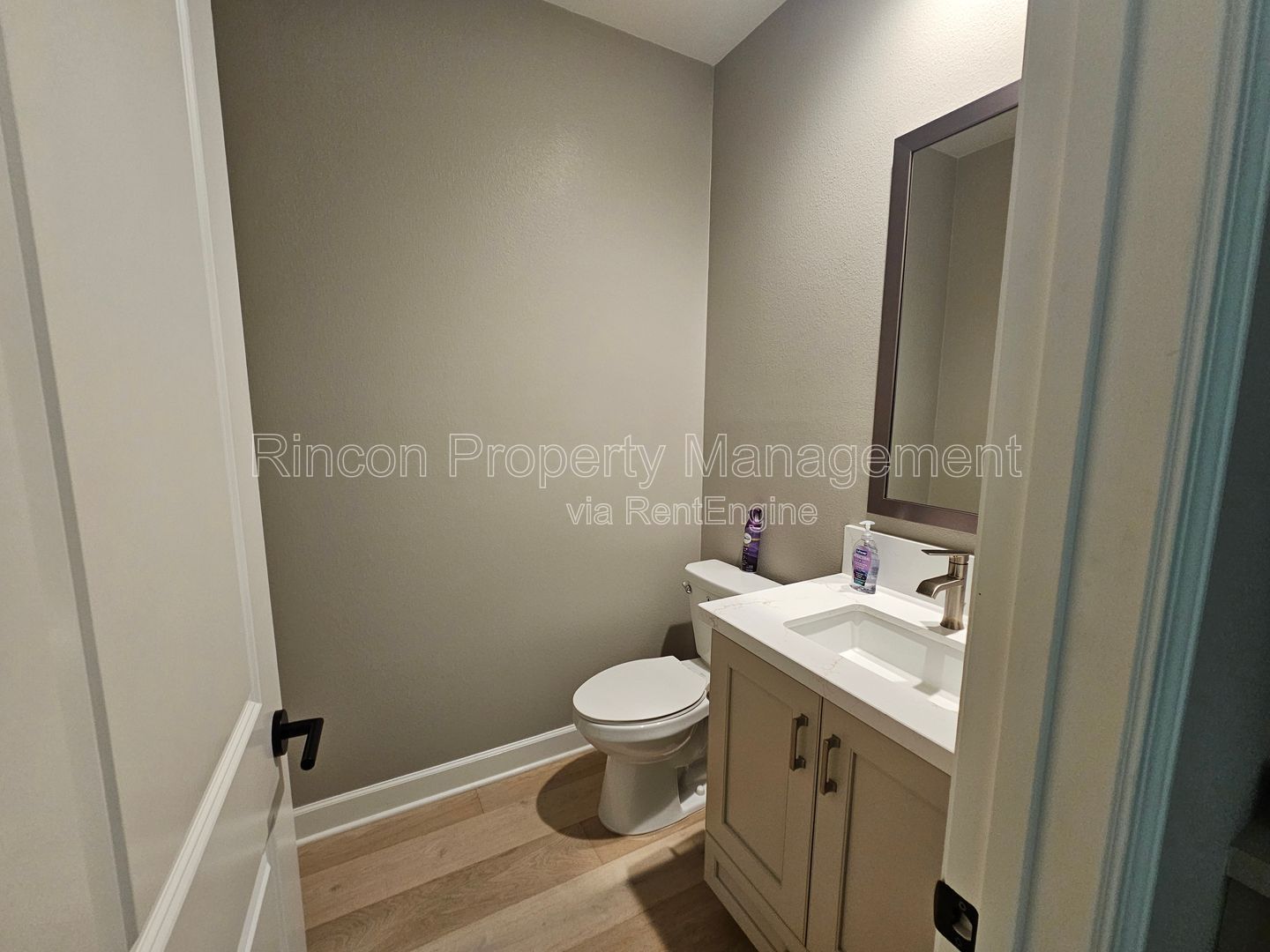 ONE BEDROOM RENTAL with Ensuite Bathroom and Shared Furnished Common Areas in *Del Sol - Ventura* property image