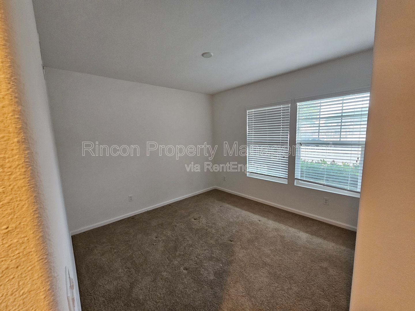 ***4-bedroom, 3.5 Bath Home in Oxnard*** Available Now! property image