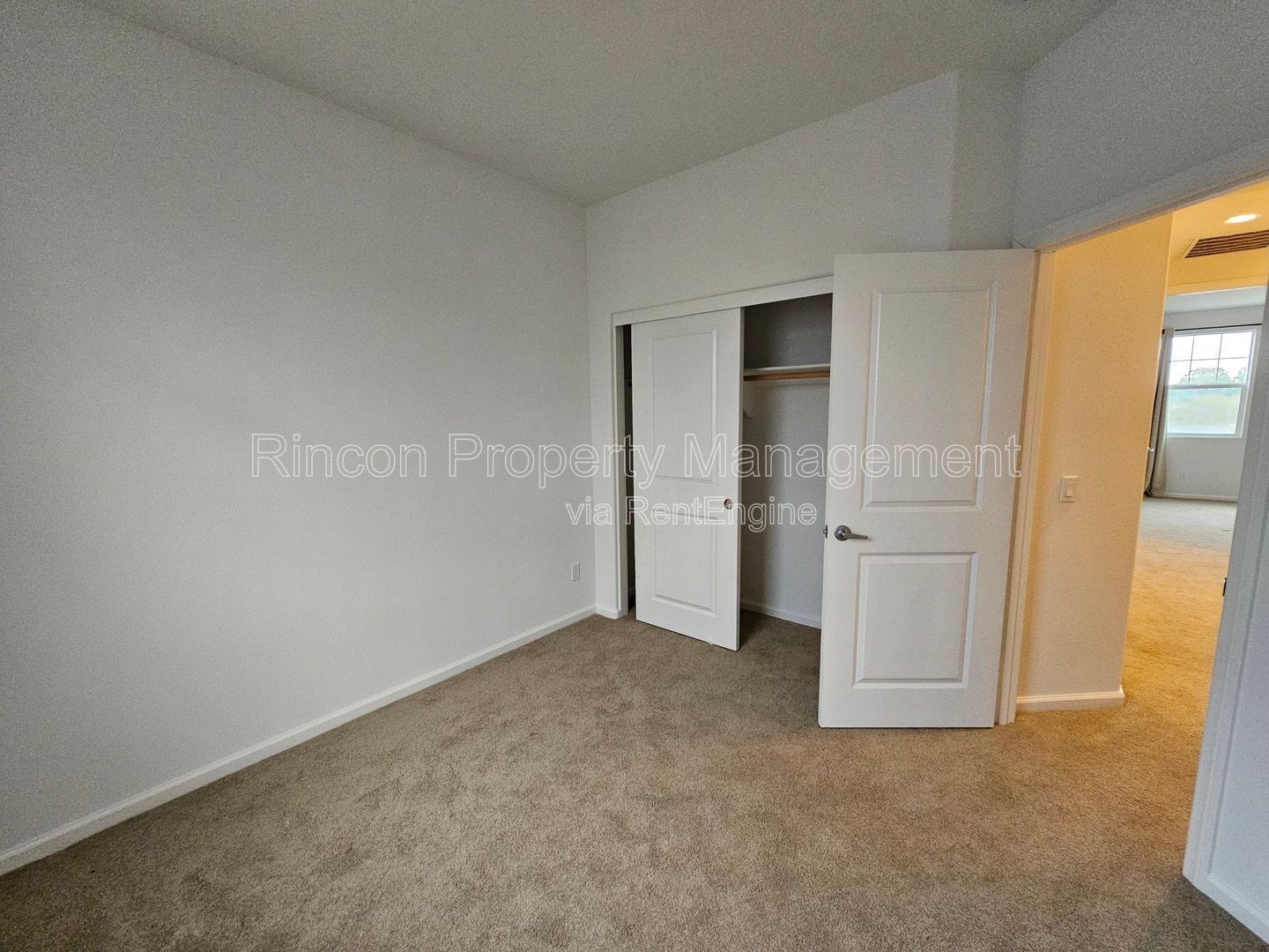 ***4-bedroom, 3.5 Bath Home in Oxnard*** Available Now! property image