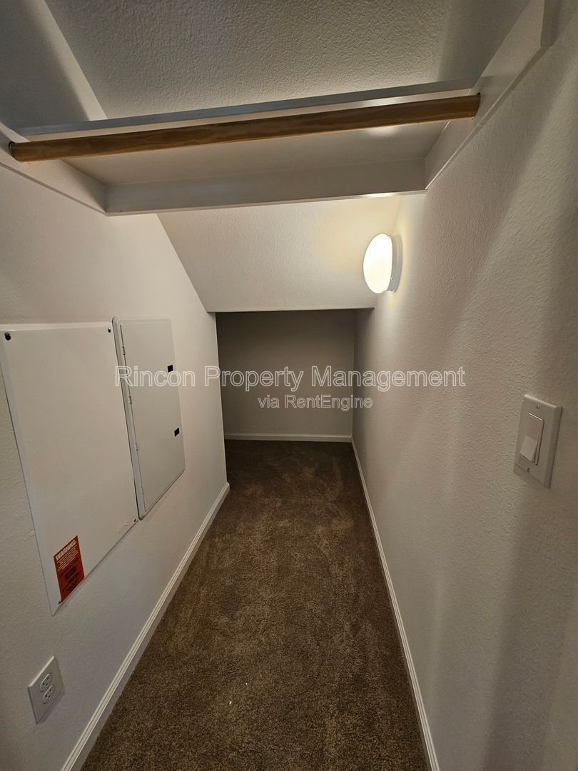 ***4-bedroom, 3.5 Bath Home in Oxnard*** Available Now! property image