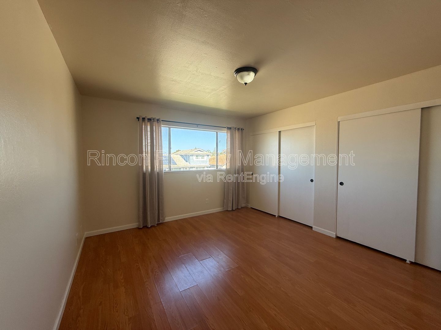 4 Bedrooms/2 Baths--*Sea View Estates* Oxnard property image