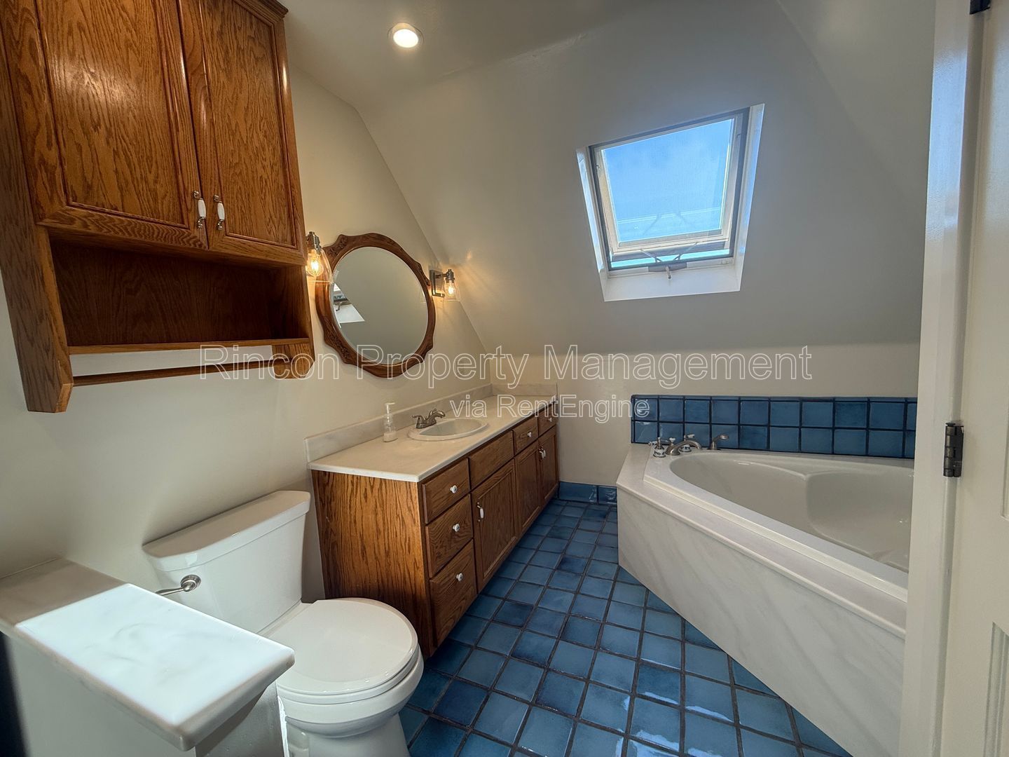 **Cherry II Ventura** 3 Bedrooms/2 Baths, Cul-de-sac Home property image