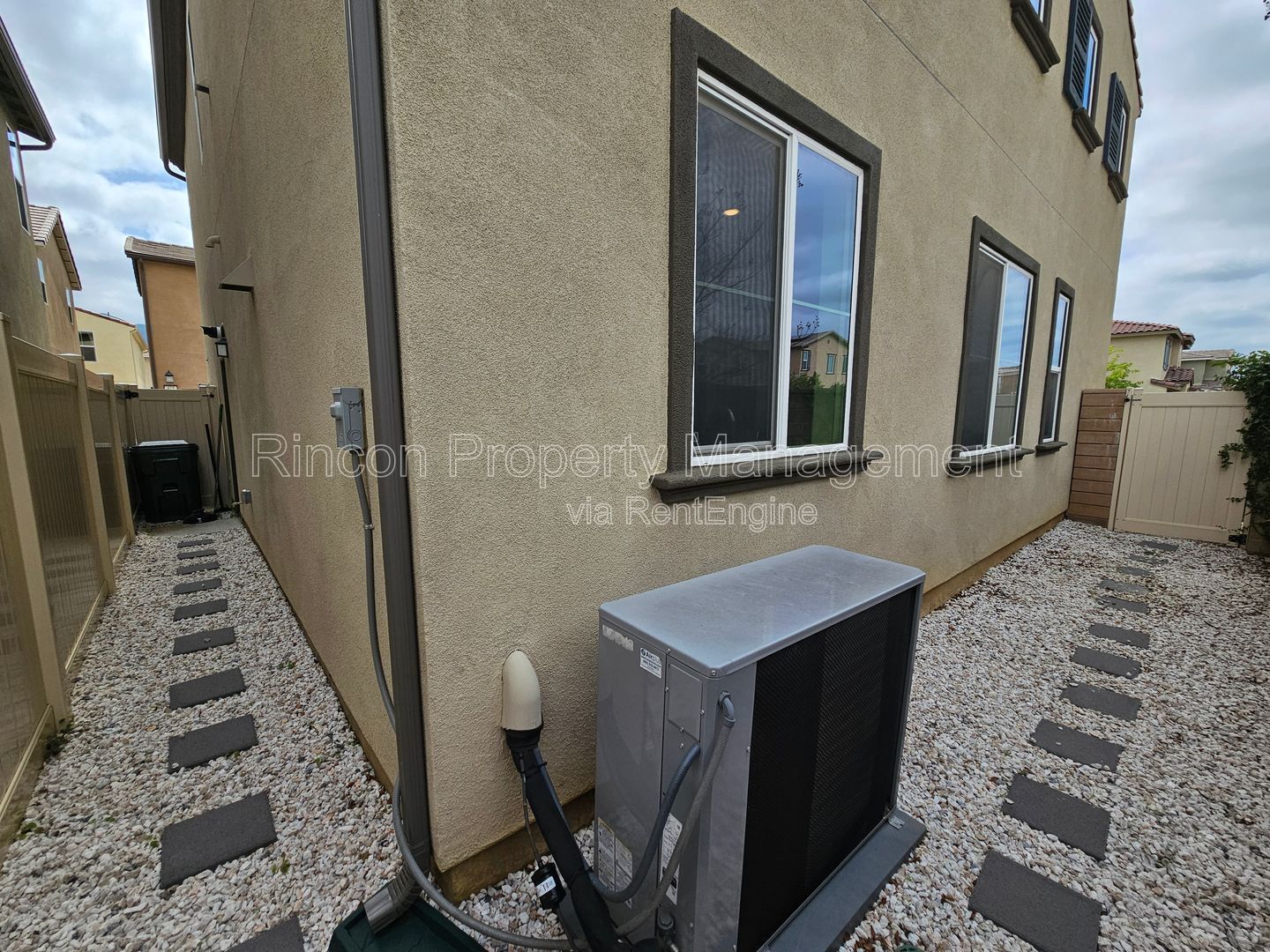 **3-Bedroom Sinlge Family Home at the Harvest in Santa Paula** property image