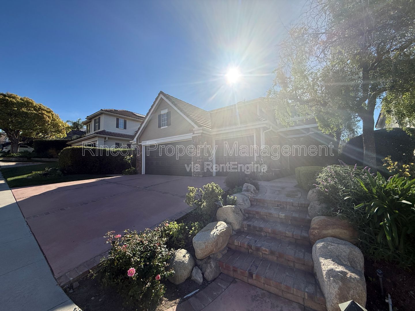 *Modern and Spacious *4 Bedroom 3 Bathroom Home in Thousand Oaks *Available 2/17* property image