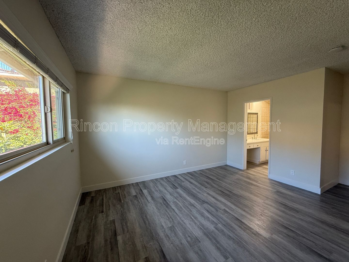 Newly Remodeled Hillside Home-Ventura *4 Bedrooms/3 Baths* Amazing Views! property image