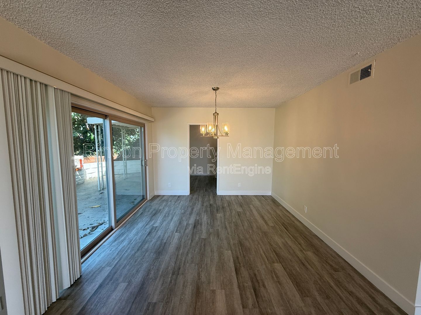 Newly Remodeled Hillside Home-Ventura *4 Bedrooms/3 Baths* Amazing Views! property image