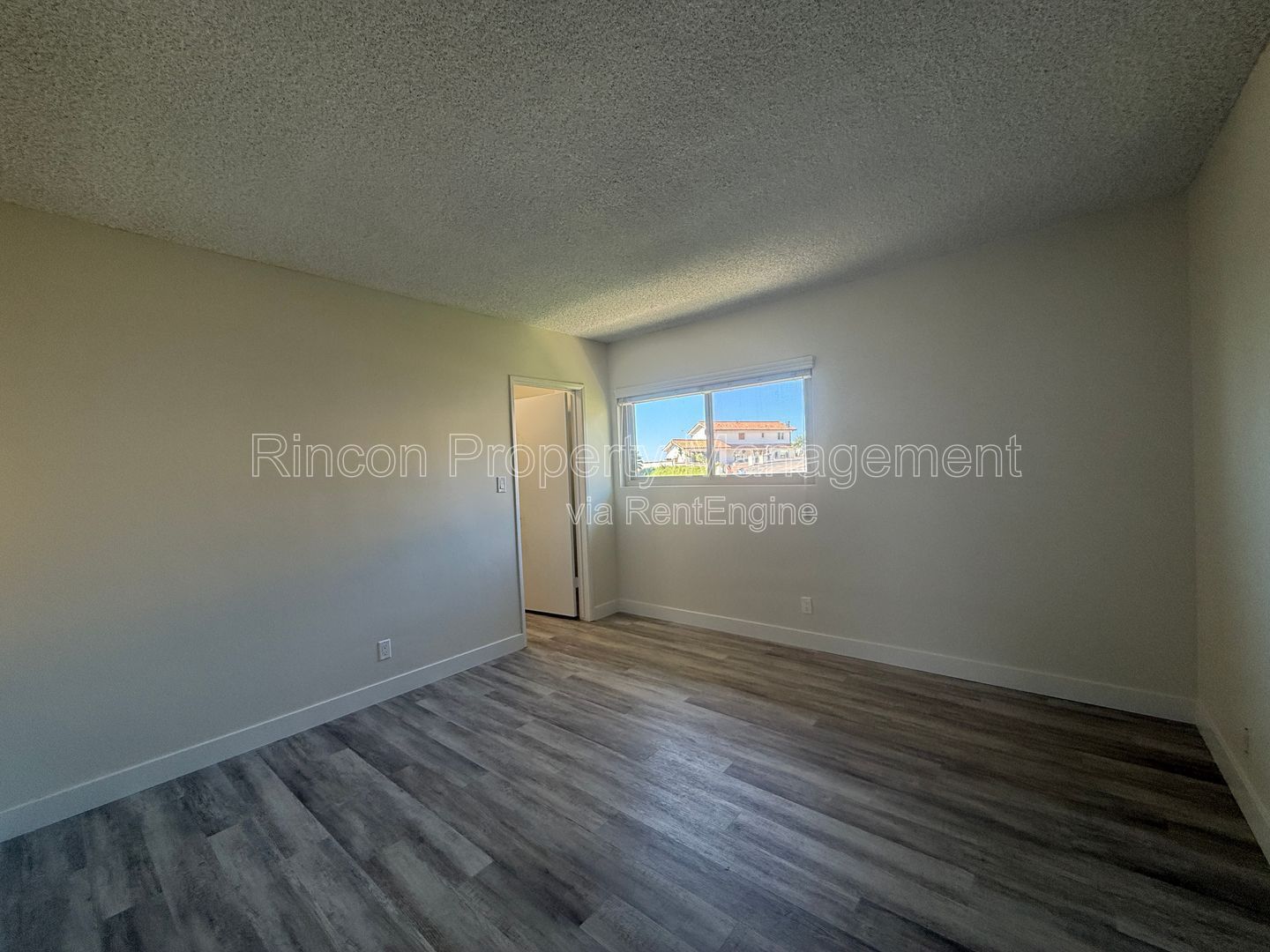 Newly Remodeled Hillside Home-Ventura *4 Bedrooms/3 Baths* Amazing Views! property image