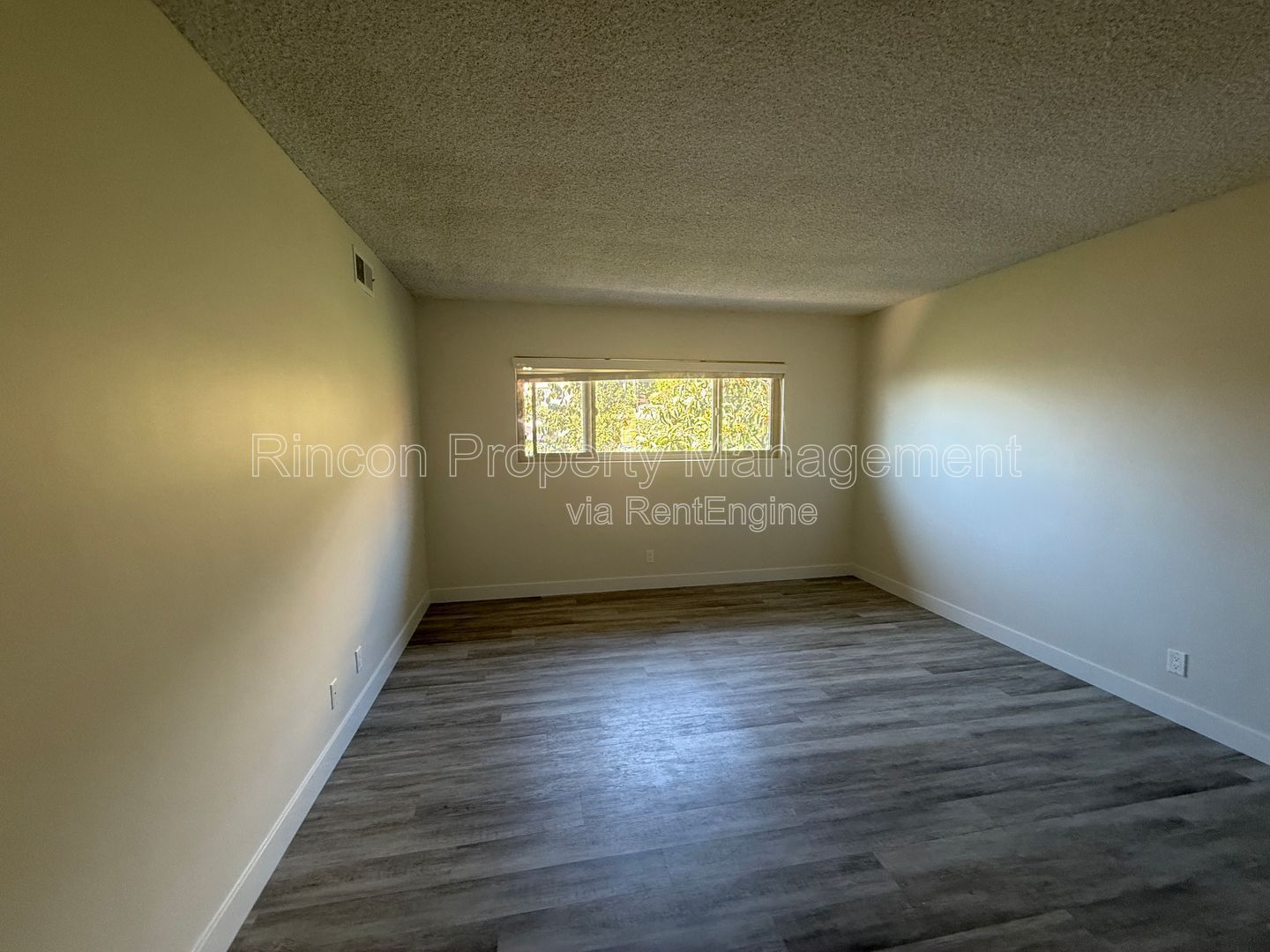 Newly Remodeled Hillside Home-Ventura *4 Bedrooms/3 Baths* Amazing Views! property image