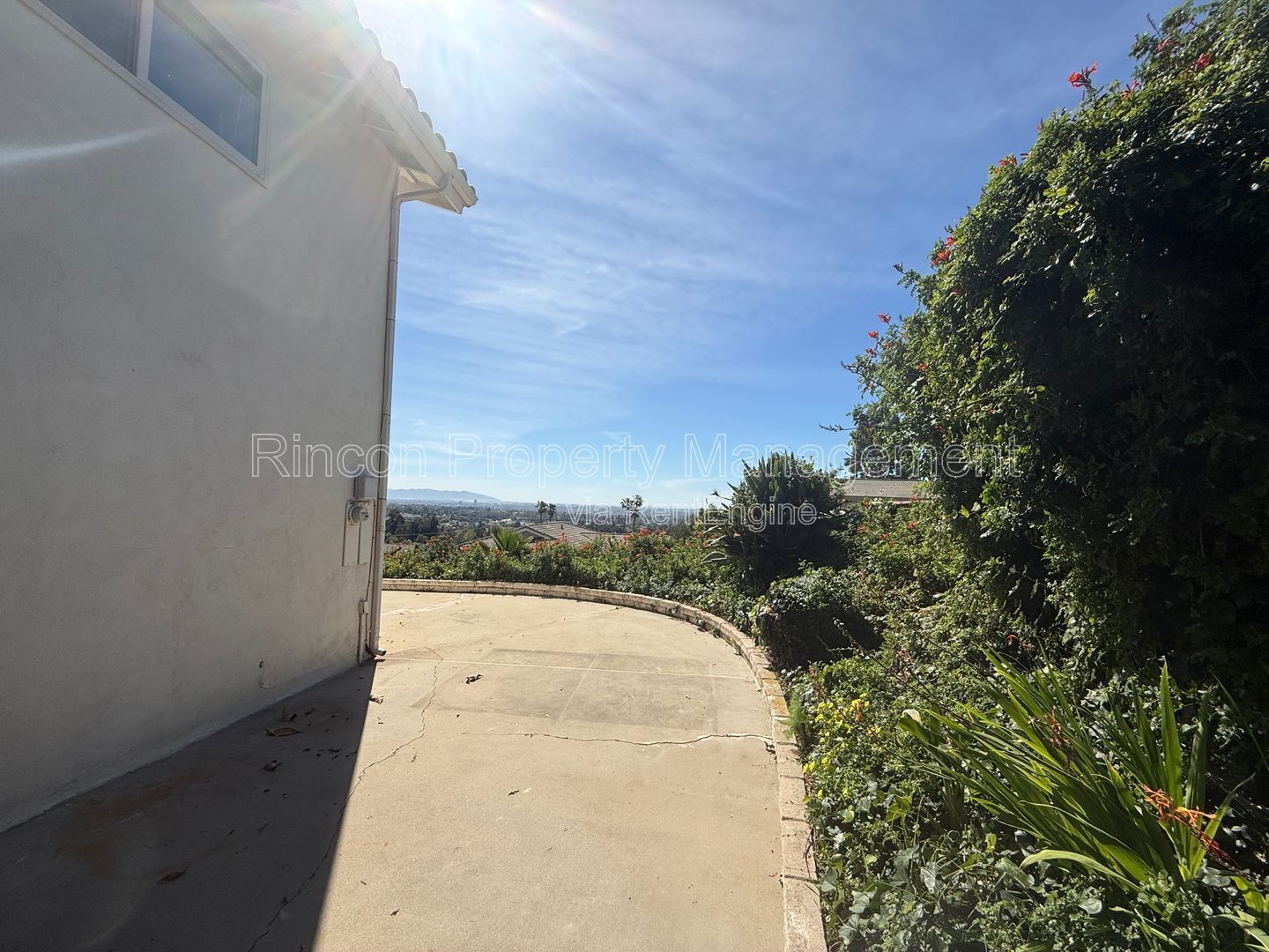 Newly Remodeled Hillside Home-Ventura *4 Bedrooms/3 Baths* Amazing Views! property image