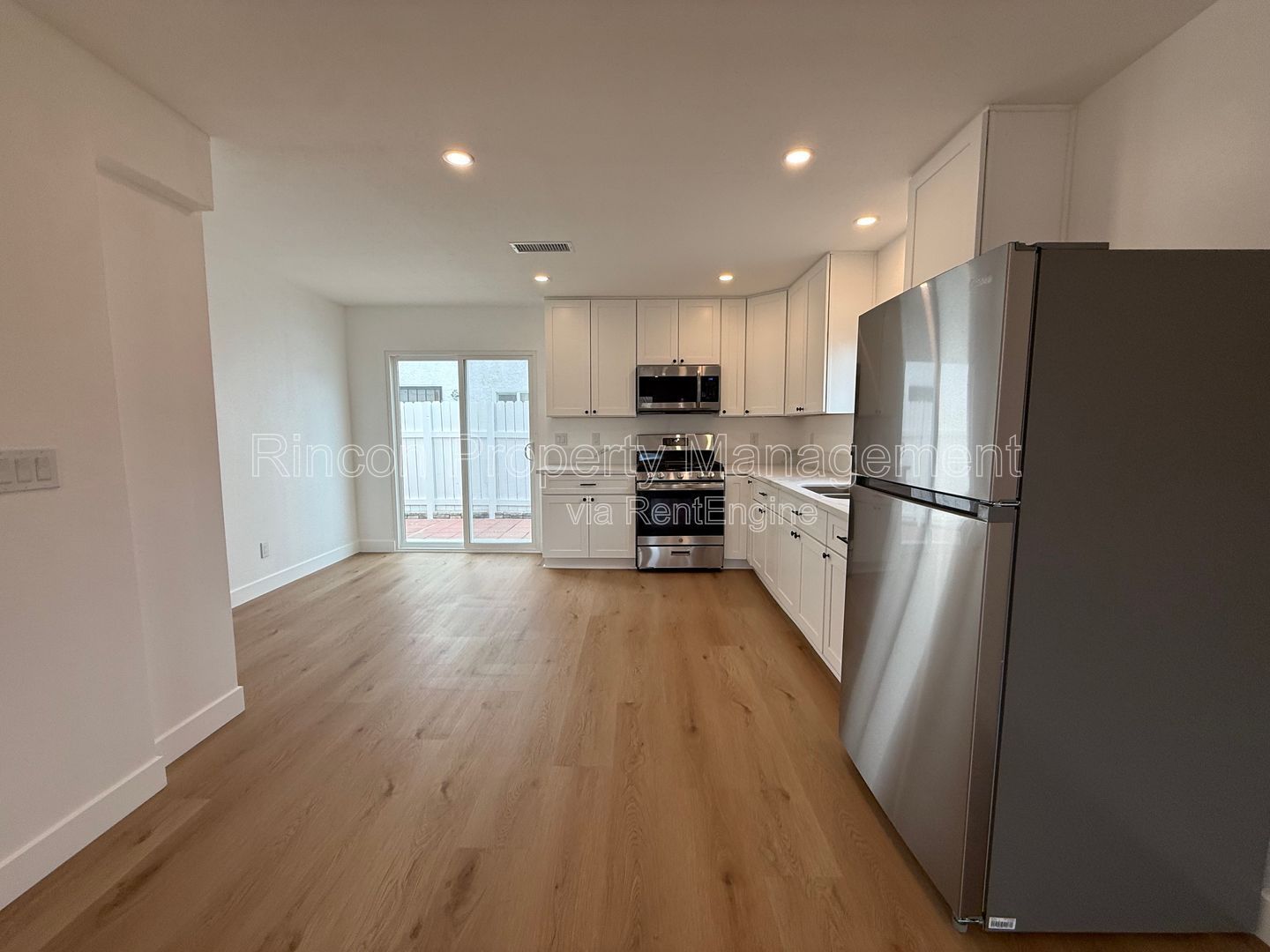 *** Spacious 4 Bedroom home in Fillmore*** Available Now! property image