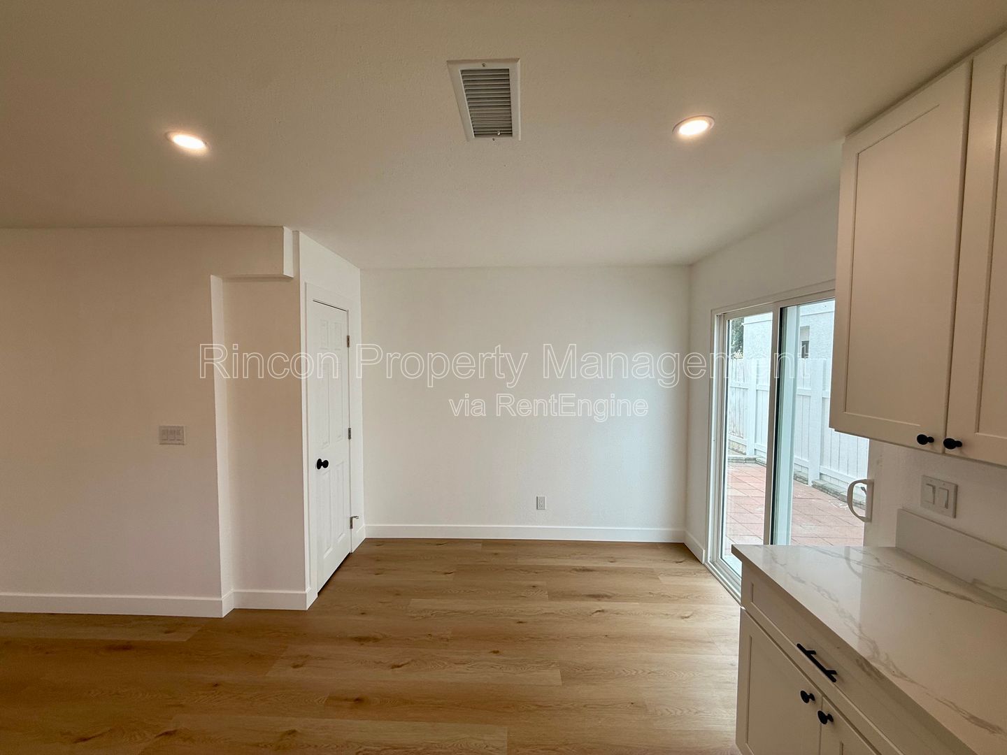 *** Spacious 4 Bedroom home in Fillmore*** Available Now! property image