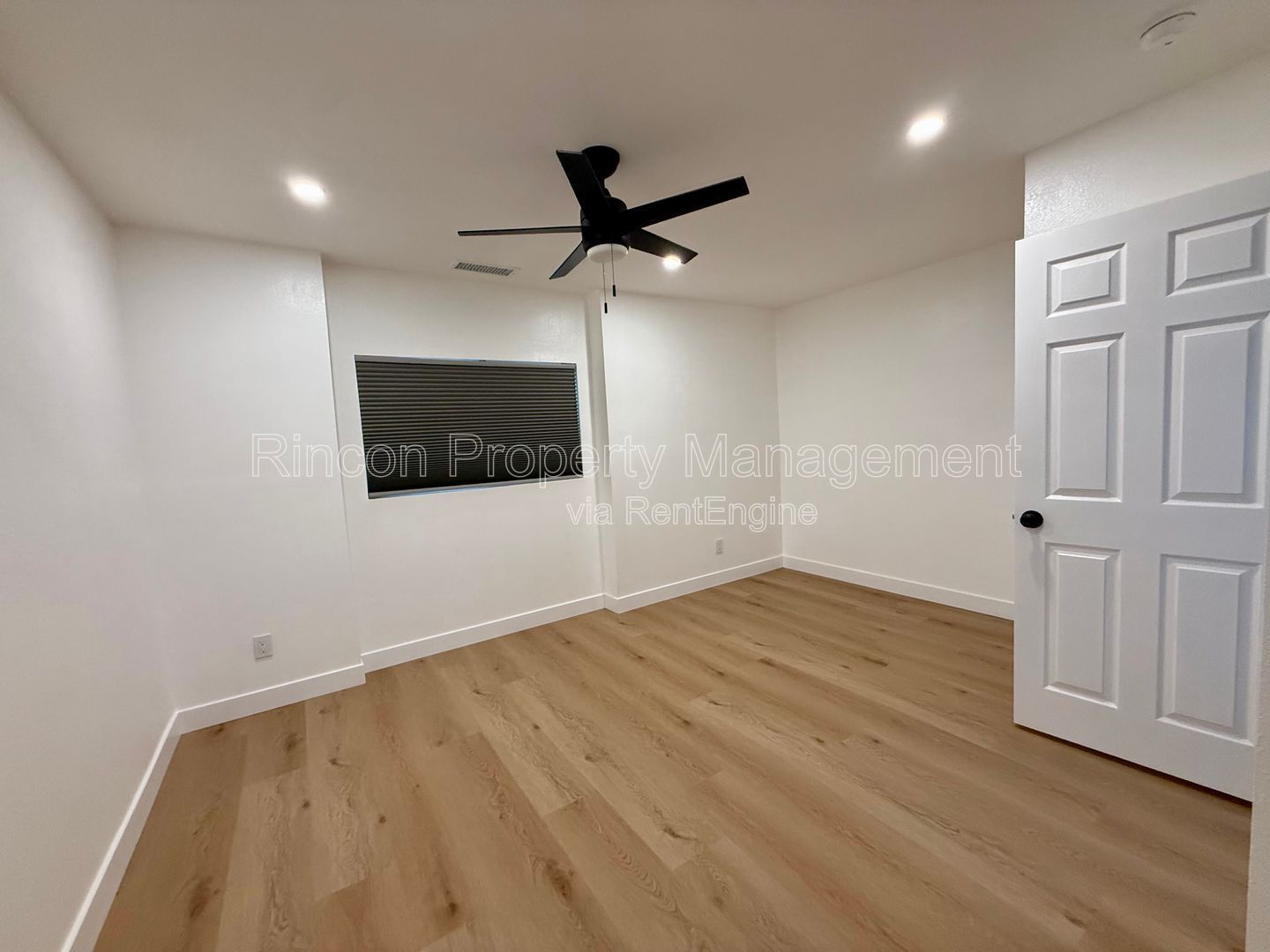 *** Spacious 4 Bedroom home in Fillmore*** Available Now! property image