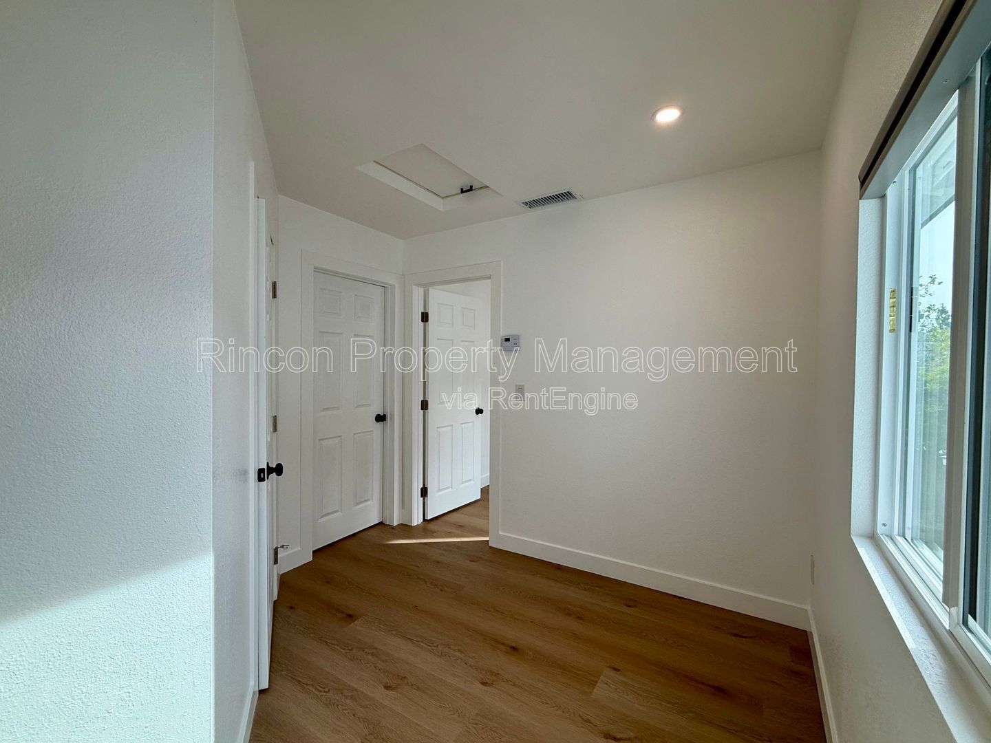 *** Spacious 4 Bedroom home in Fillmore*** Available Now! property image