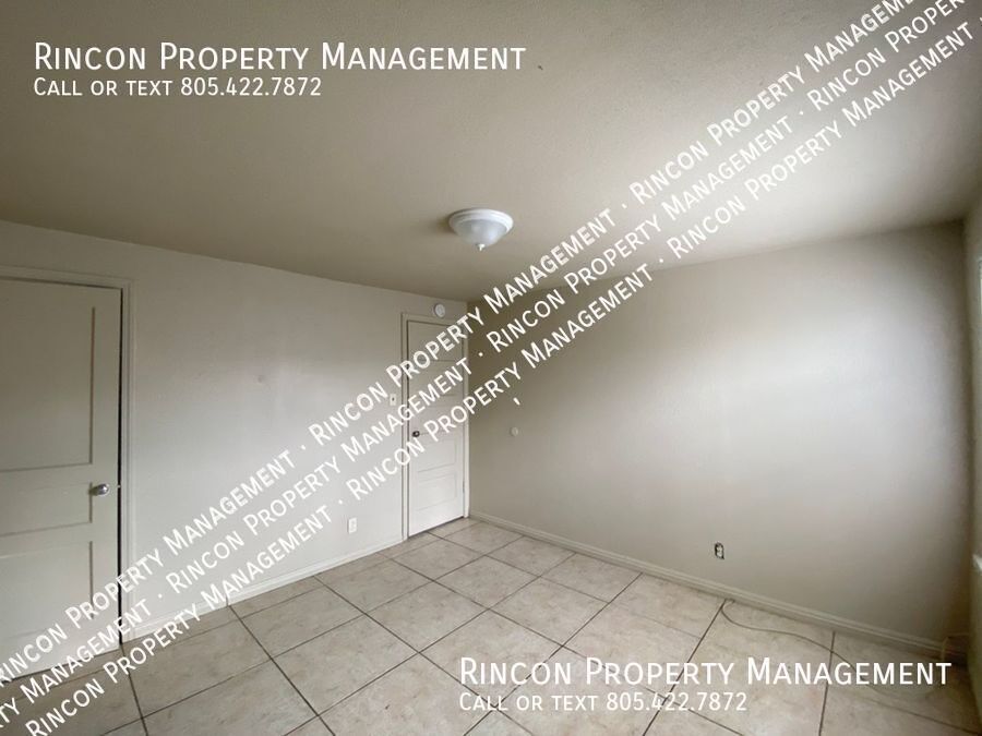 2 Bedroom/ 1 Bath *Convenient Location Santa Paula* Available NOW!!! property image