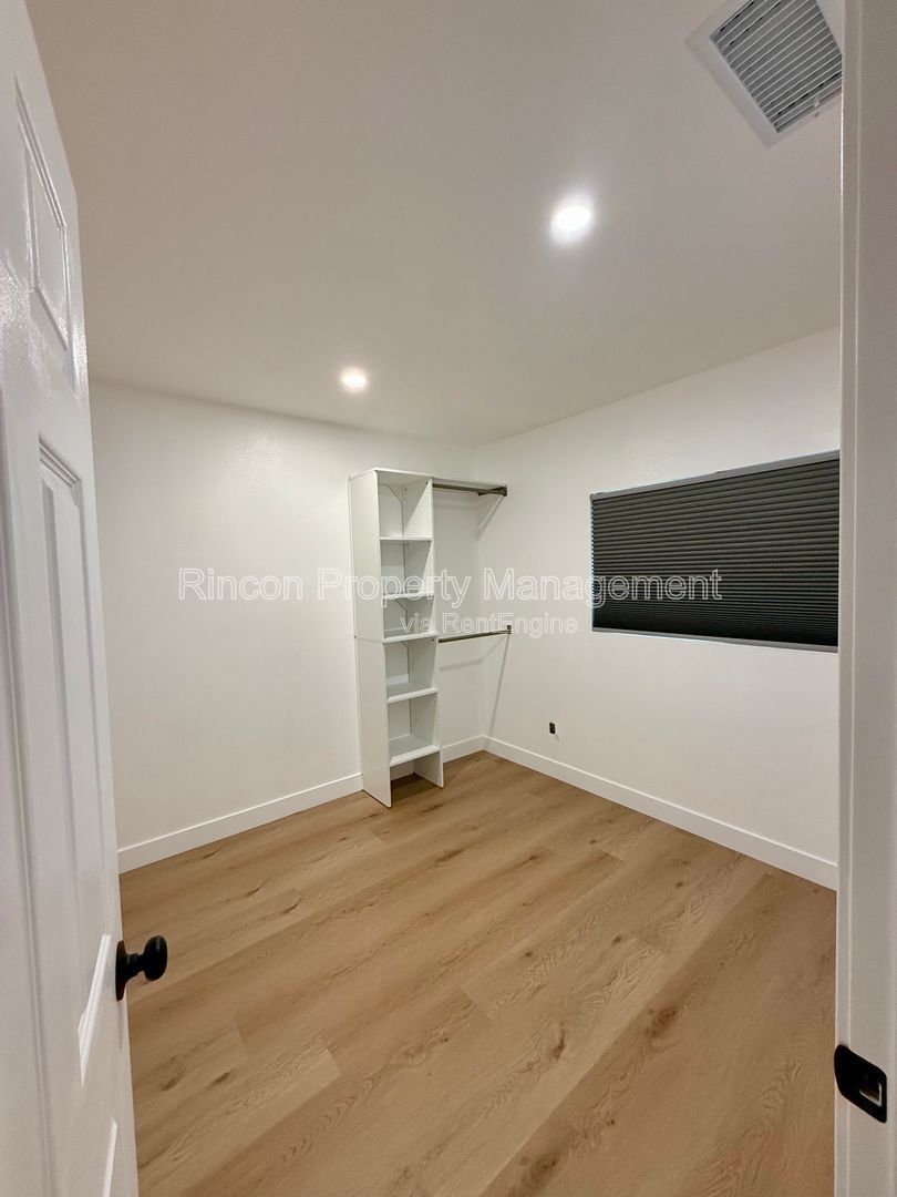 *** Spacious 4 Bedroom home in Fillmore*** Available Now! property image