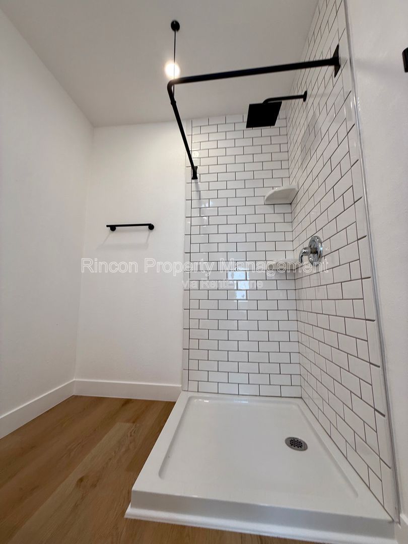 *** Spacious 4 Bedroom home in Fillmore*** Available Now! property image