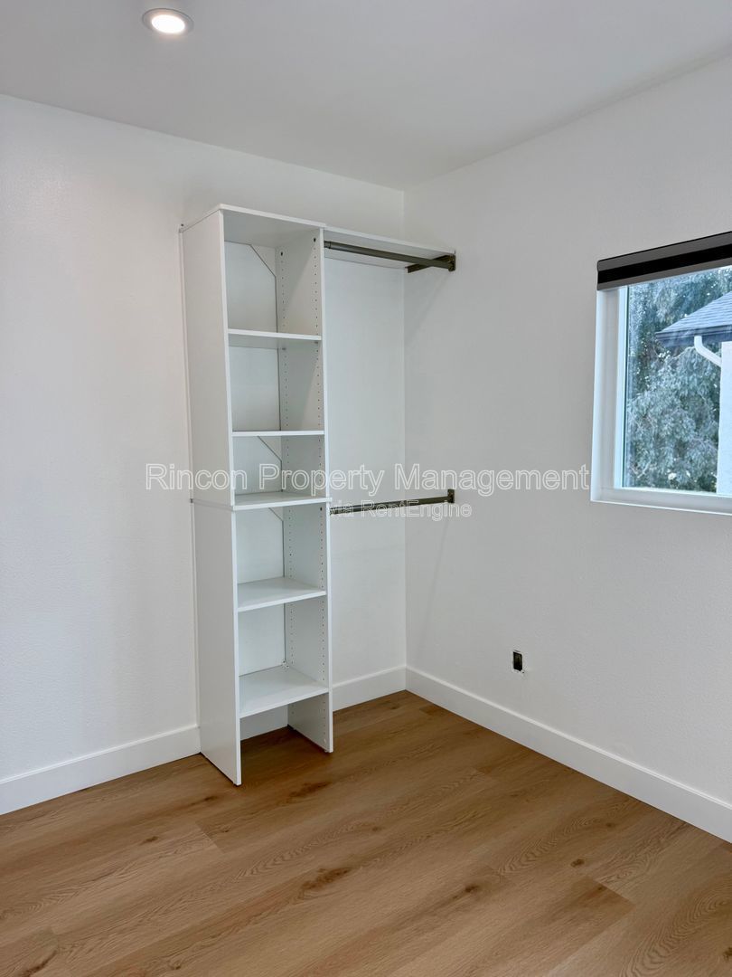 *** Spacious 4 Bedroom home in Fillmore*** Available Now! property image