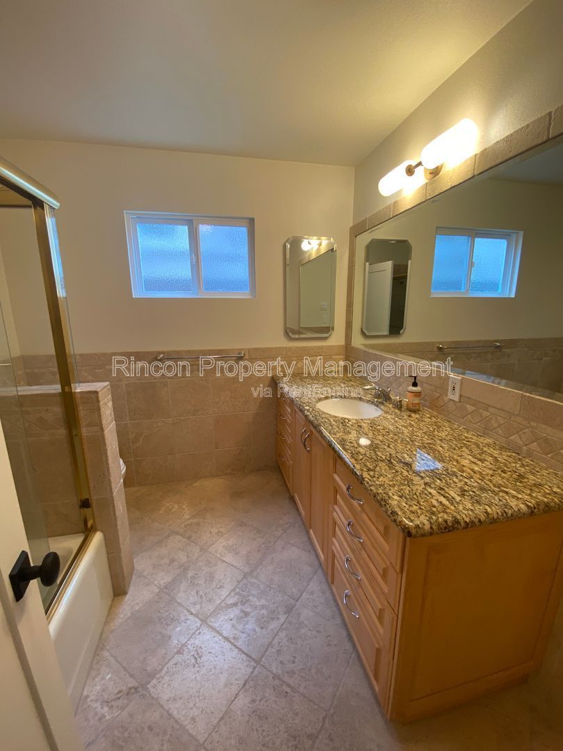 *Serene Setting, Amazing Amenities* 3 Bedroom Foothills Home property image