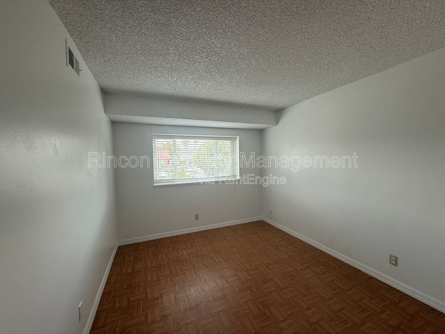 ***Comfortable Living in the Heart of Camarillo** property image