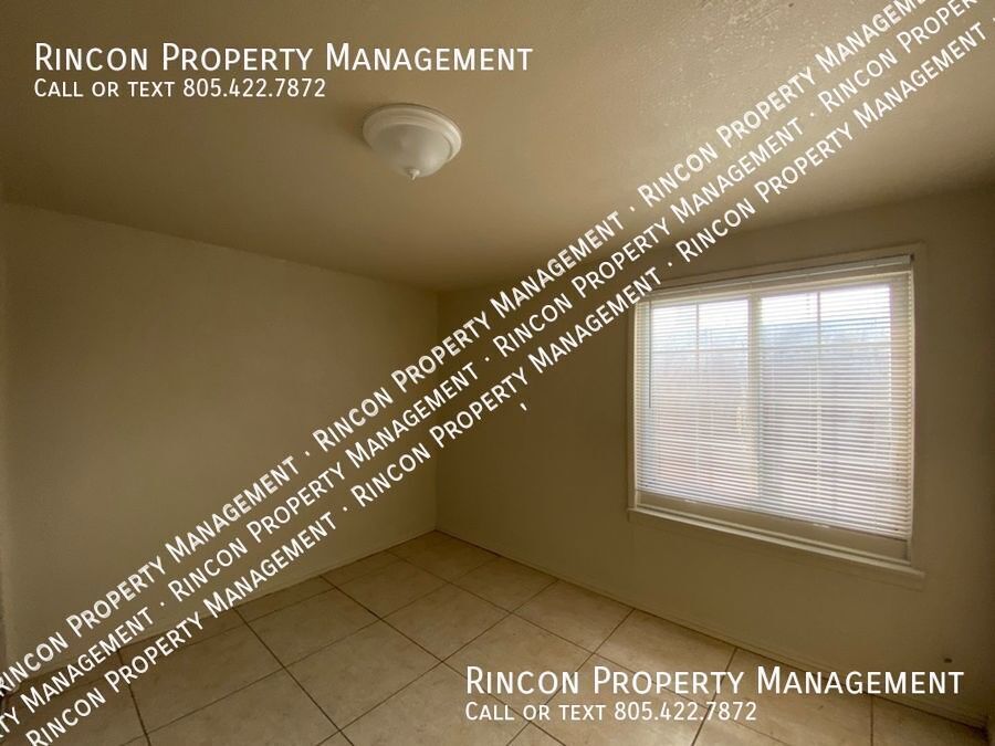 2 Bedroom/ 1 Bath *Convenient Location Santa Paula* Available NOW!!! property image