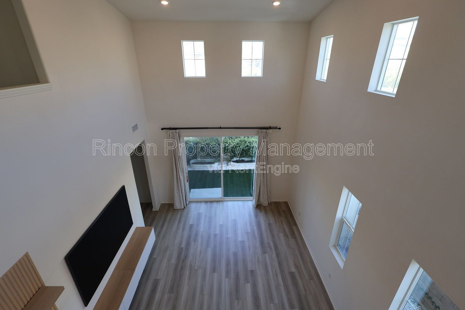 **Built in 2021, 3-Bedroom Sinlge Family Home at the Harvest in Santa Paula** Available Now!! property image