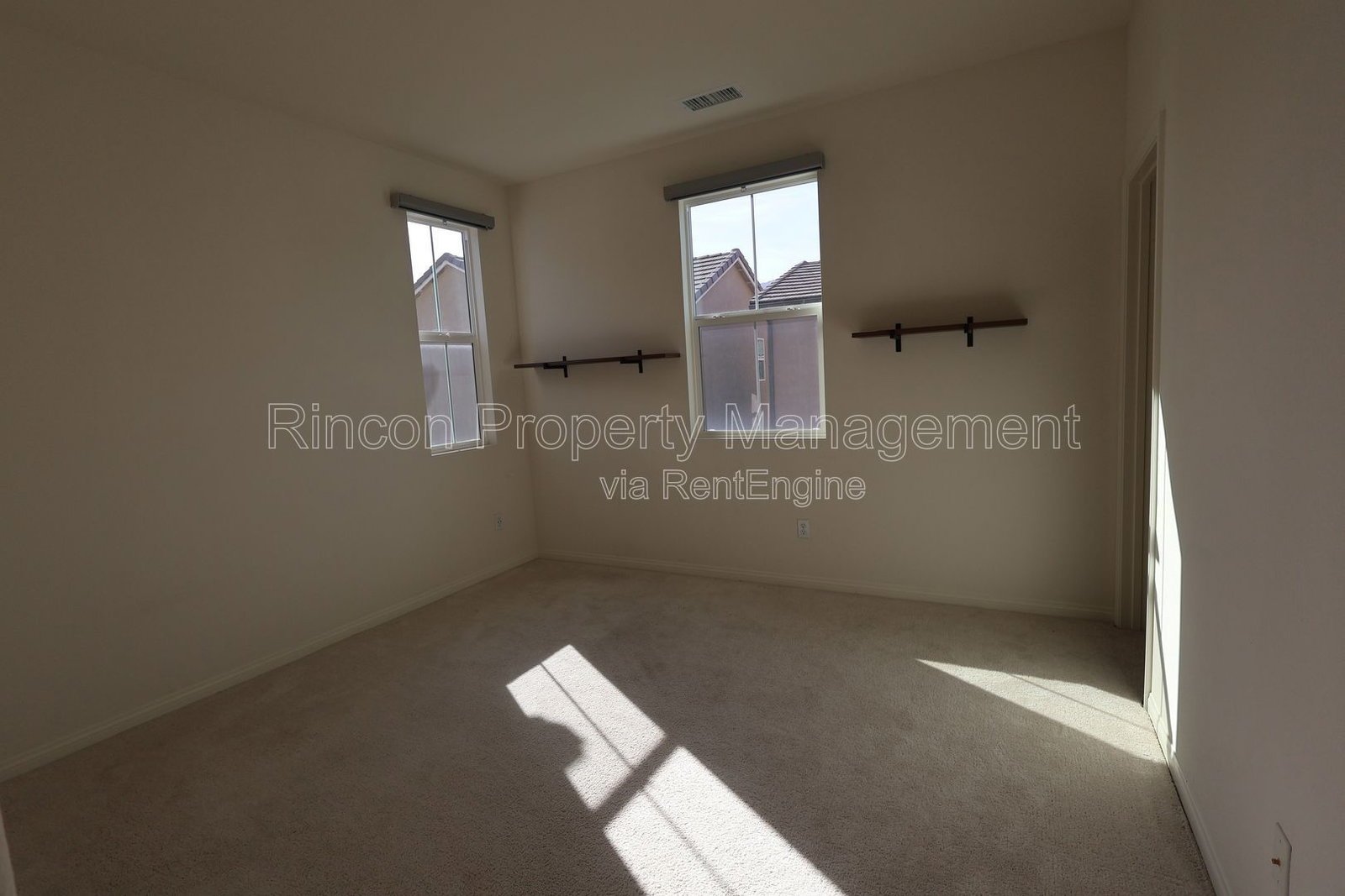 **Built in 2021, 3-Bedroom Sinlge Family Home at the Harvest in Santa Paula** Available Now!! property image