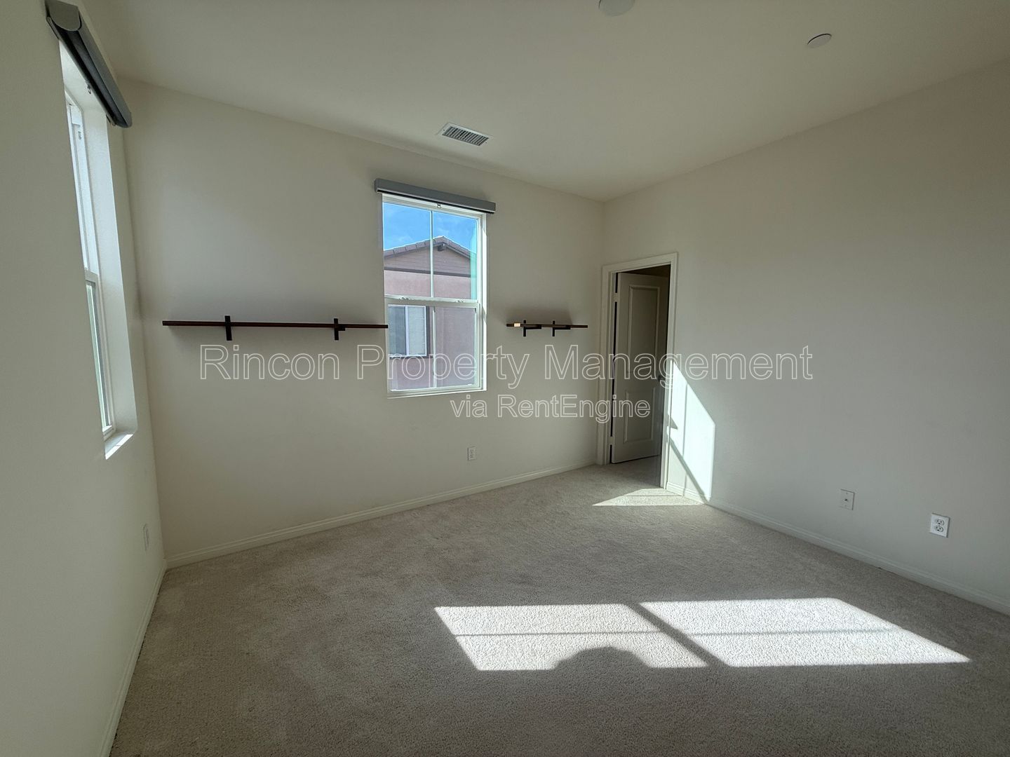 **Built in 2021, 3-Bedroom Sinlge Family Home at the Harvest in Santa Paula** Available Now!! property image