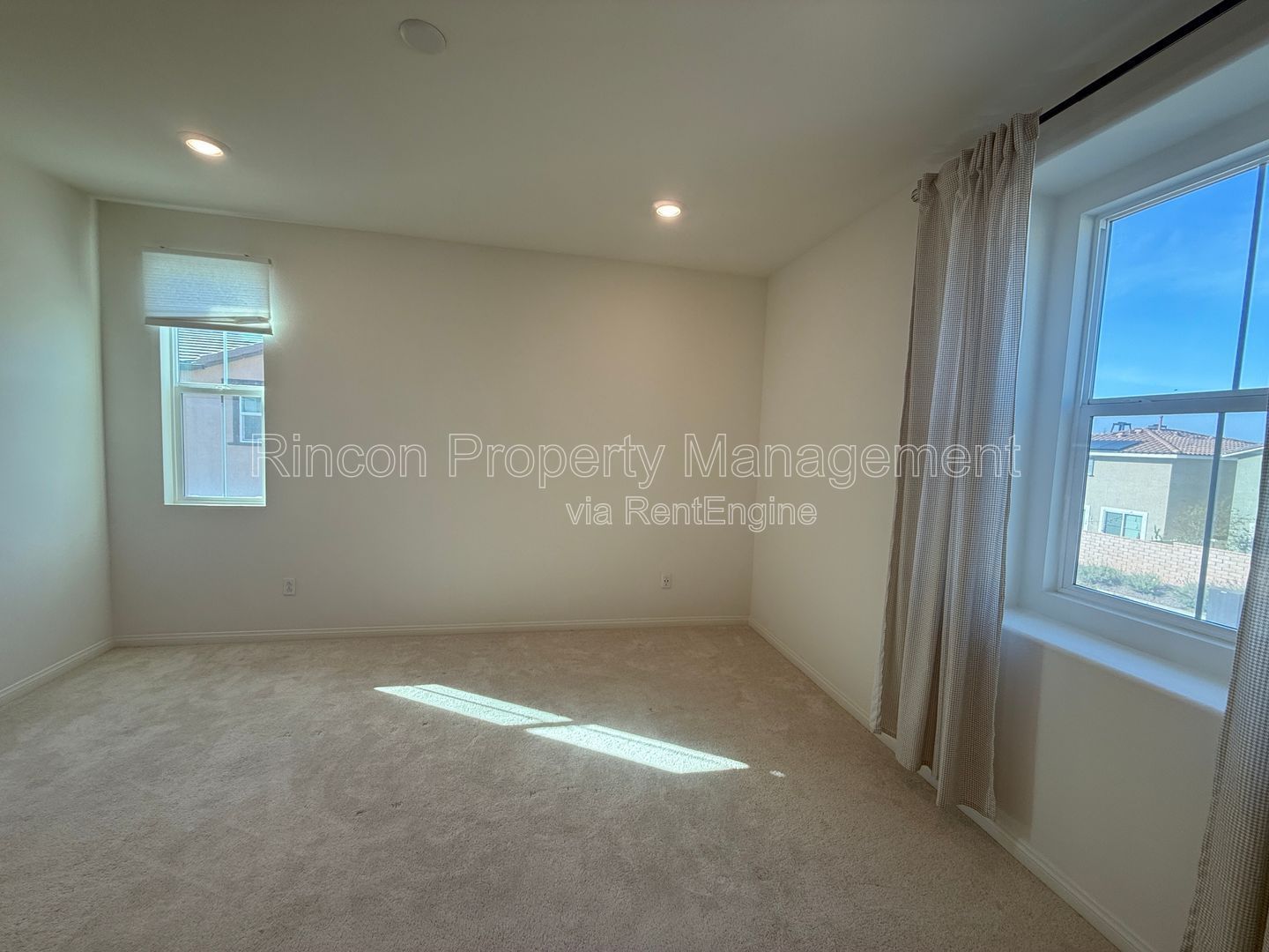 **Built in 2021, 3-Bedroom Sinlge Family Home at the Harvest in Santa Paula** Available Now!! property image