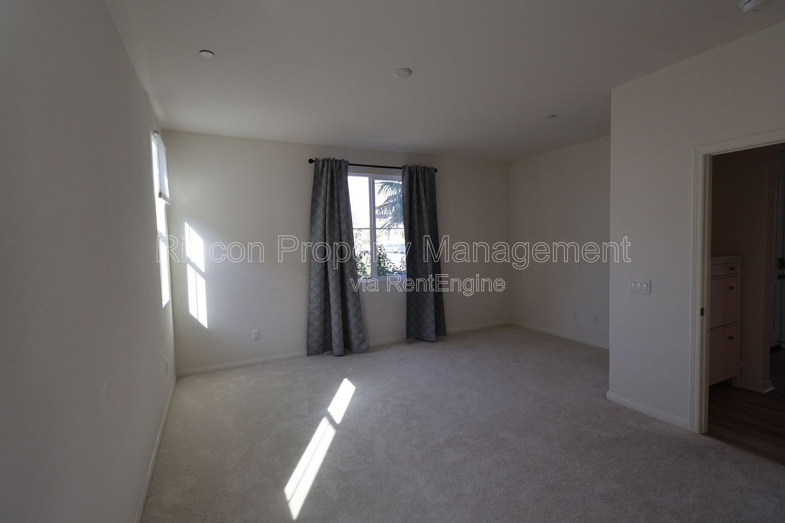 **Built in 2021, 3-Bedroom Sinlge Family Home at the Harvest in Santa Paula** Available Now!! property image