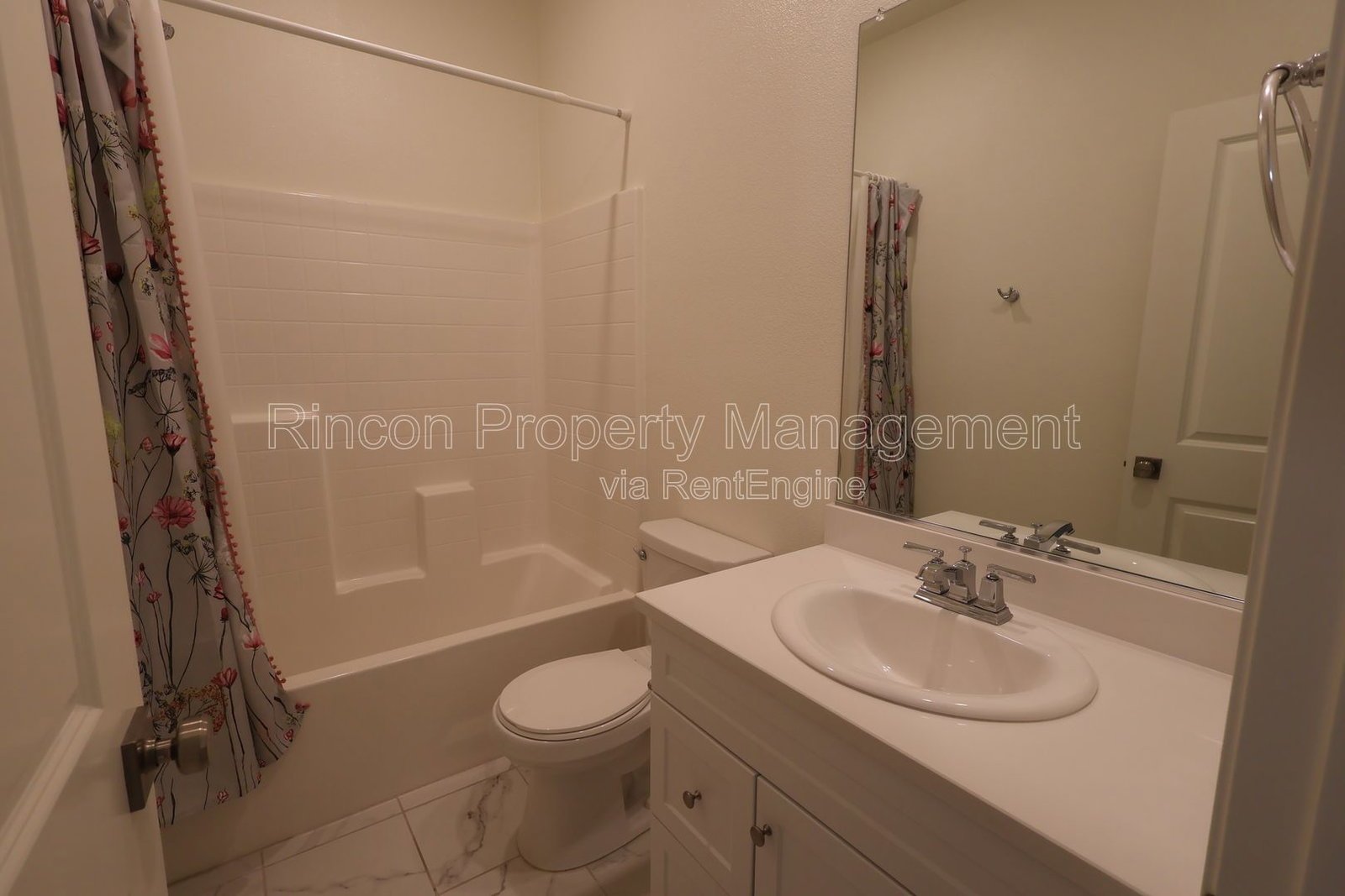 **Built in 2021, 3-Bedroom Sinlge Family Home at the Harvest in Santa Paula** Available Now!! property image