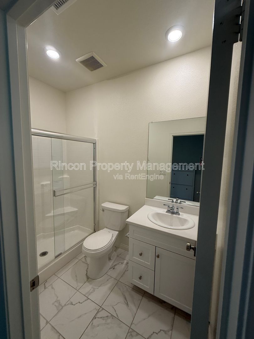 **Built in 2021, 3-Bedroom Sinlge Family Home at the Harvest in Santa Paula** Available Now!! property image