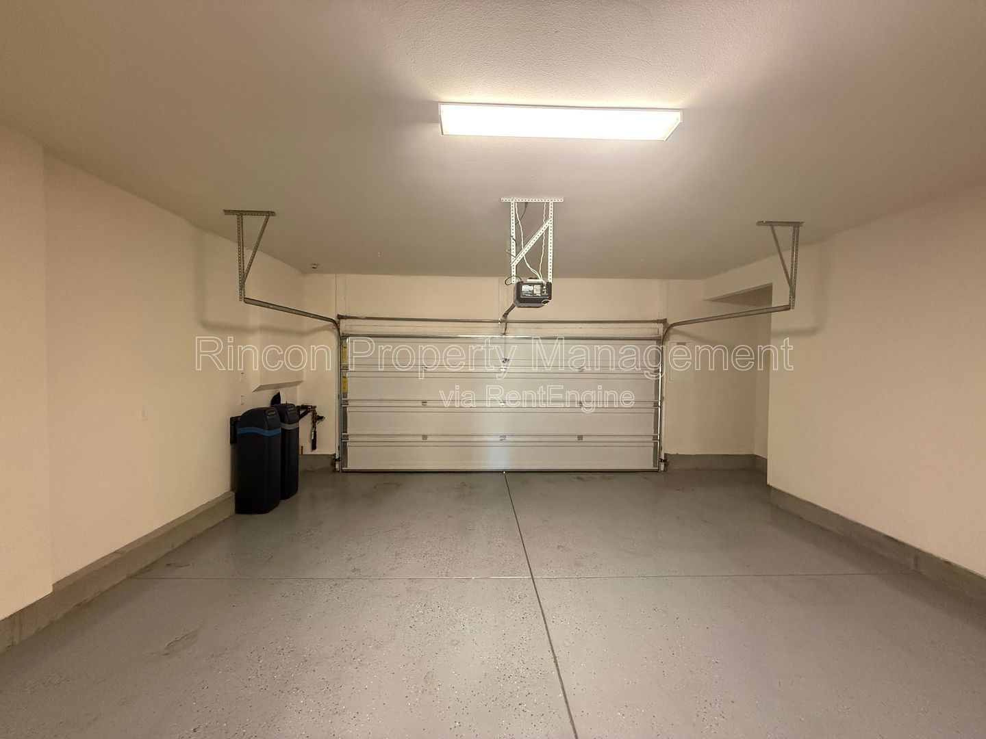 **Built in 2021, 3-Bedroom Sinlge Family Home at the Harvest in Santa Paula** Available Now!! property image