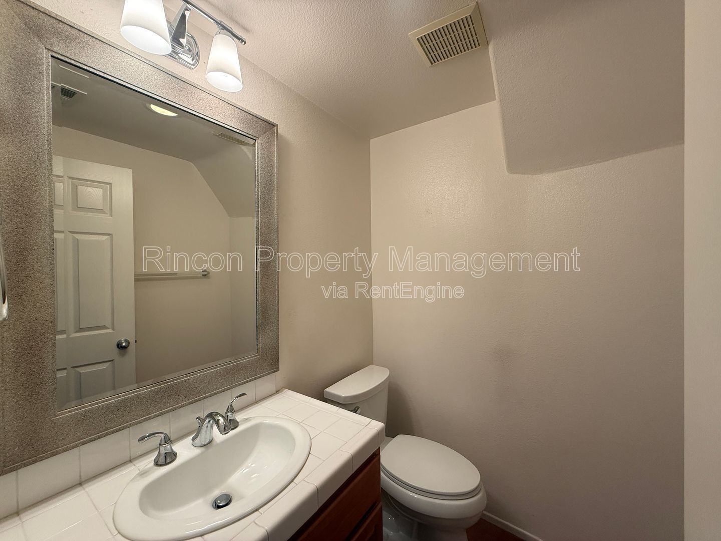 ***Coastal Comfort Living in the Heart of Ventura*** property image